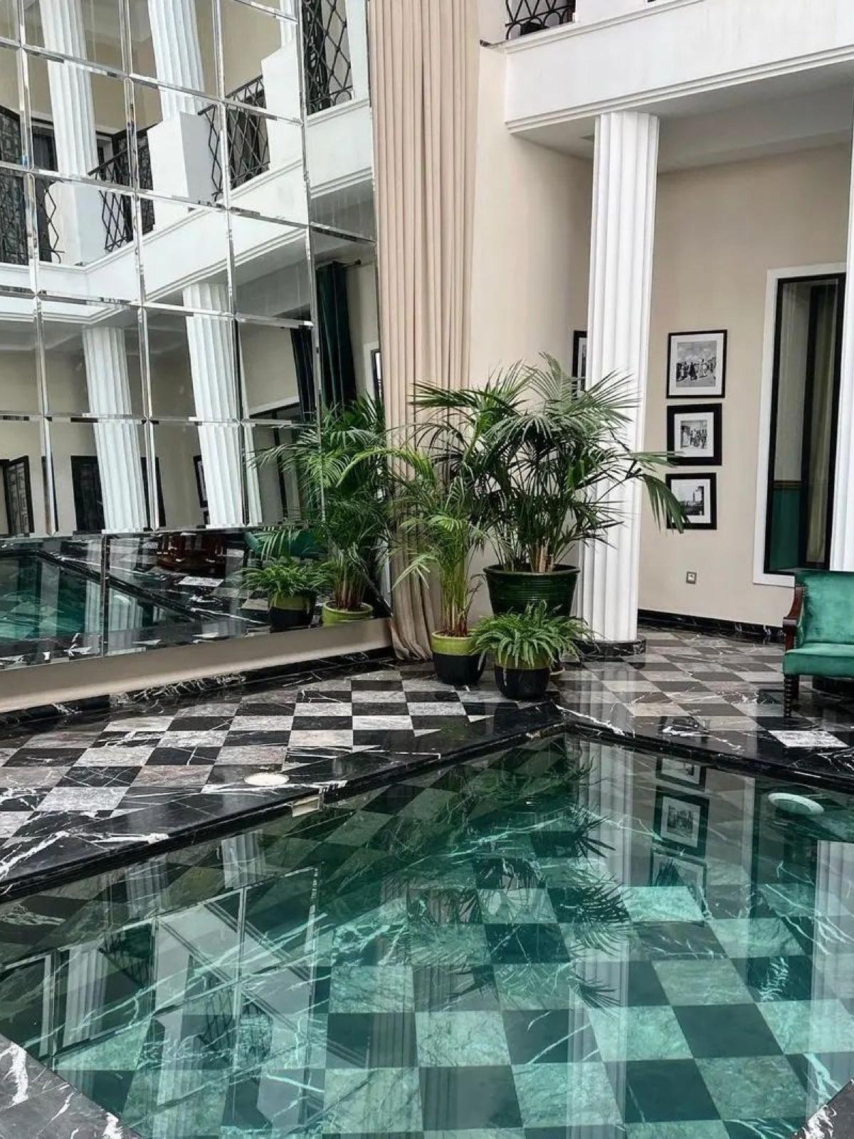Les Bains Du Lotus