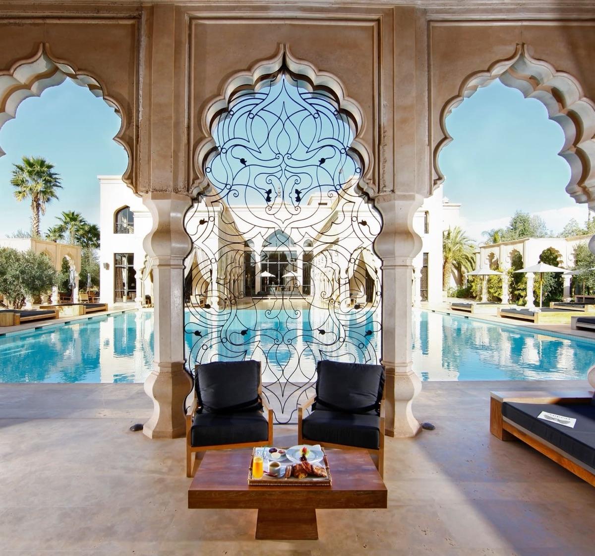 Palais Namaskar