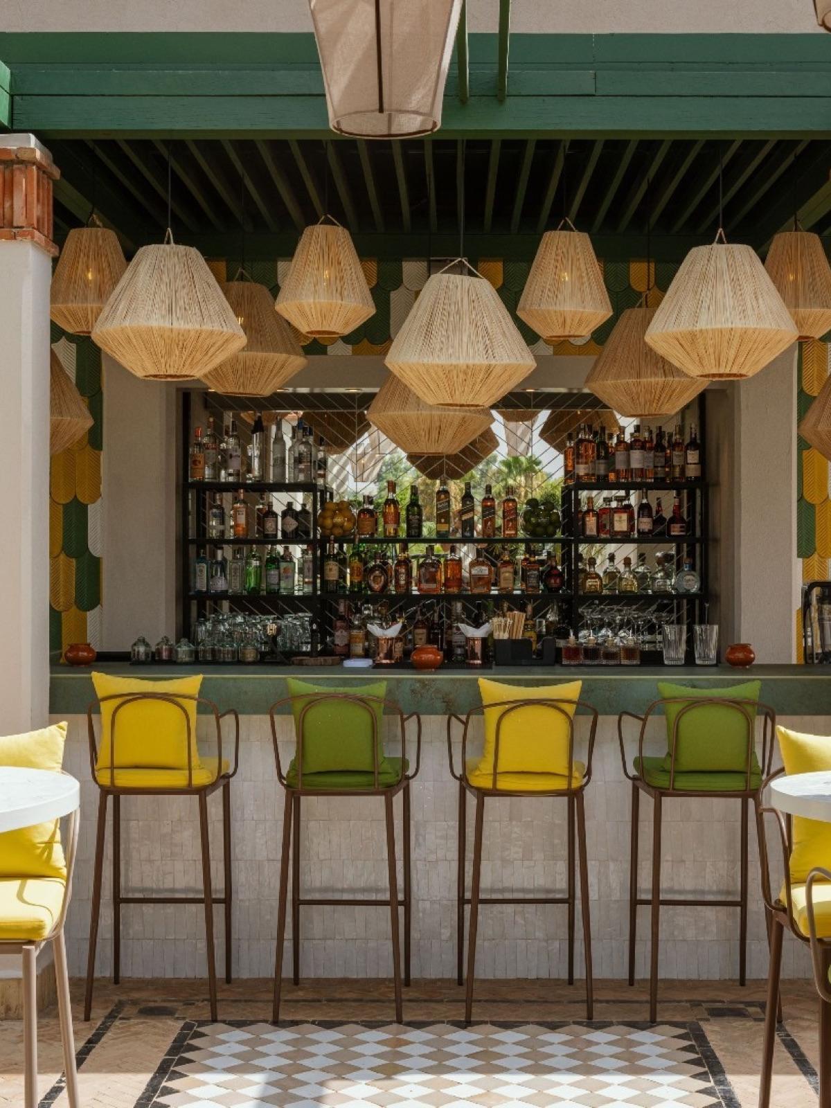 Marrakesch bei Nacht: der Nightlife-Guide (2026) — Clubs, Rooftops & Dinner-Shows